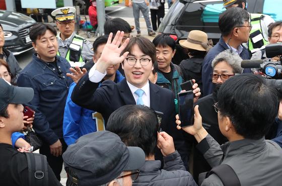 부산 북갑 하정우 30%·박민식 25%·한동훈 24%…오차범위 내 접전