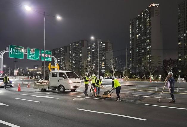 부산 수영강변지하차도 해운대 방향 오늘 밤 통제…"우회 도로 이용 당부"