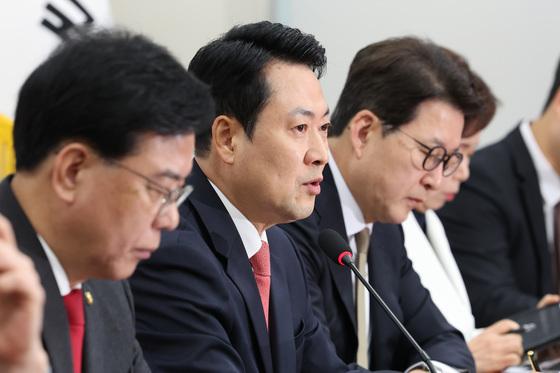 장동혁, 전재수 불기소에 "부산시장 후보 확정되자 꽃길 깔아"