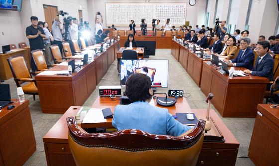 제22대 국회 첫 법사위…국민의힘 보이콧