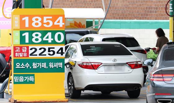 기름값 15주째 하락…휘발유·경우 1,800원대