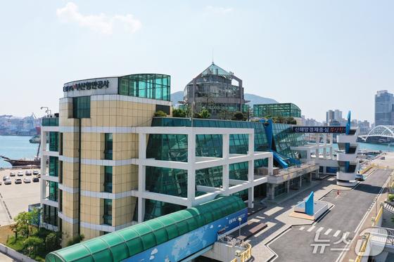 부산항만공사, 부산항 구성원들과 AI혁신·ESG상생 가치 공유