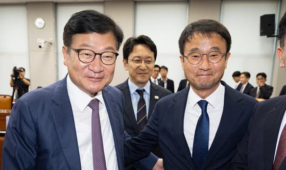 미소 짓는 여야 원내대표