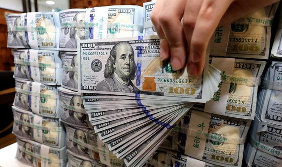 3년 3개월 만에 최대 규모, 외환보유액 6개월 연속 증가