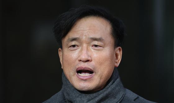 김종철 연세대 교수, 방송미디어통신위 초대 위원장 후보로 출근