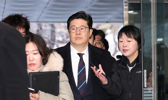 '홈플러스 사태' MBK 김병주 '구속 기로'