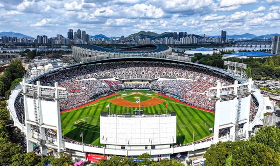 ‘1270만 페이스’ 2026 KBO리그, 최다 관중 신기록 초읽기