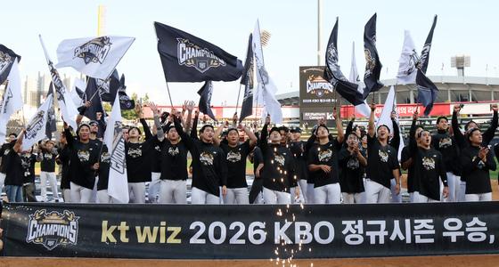 KT '정규리그 우승'