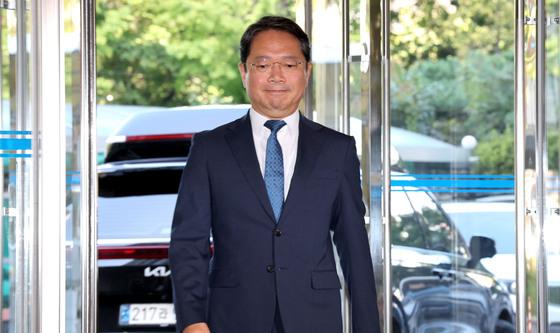 인사청문 준비사무실 출근하는 김승원 후보자